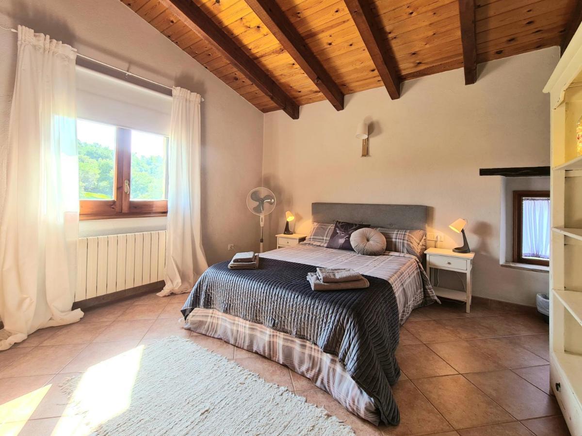 Harveys Homestay - Adults Only Mieres  Zimmer foto